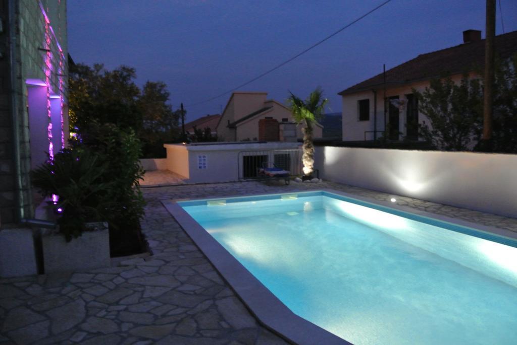 Apartments Priko Stari Grad  Exterior photo