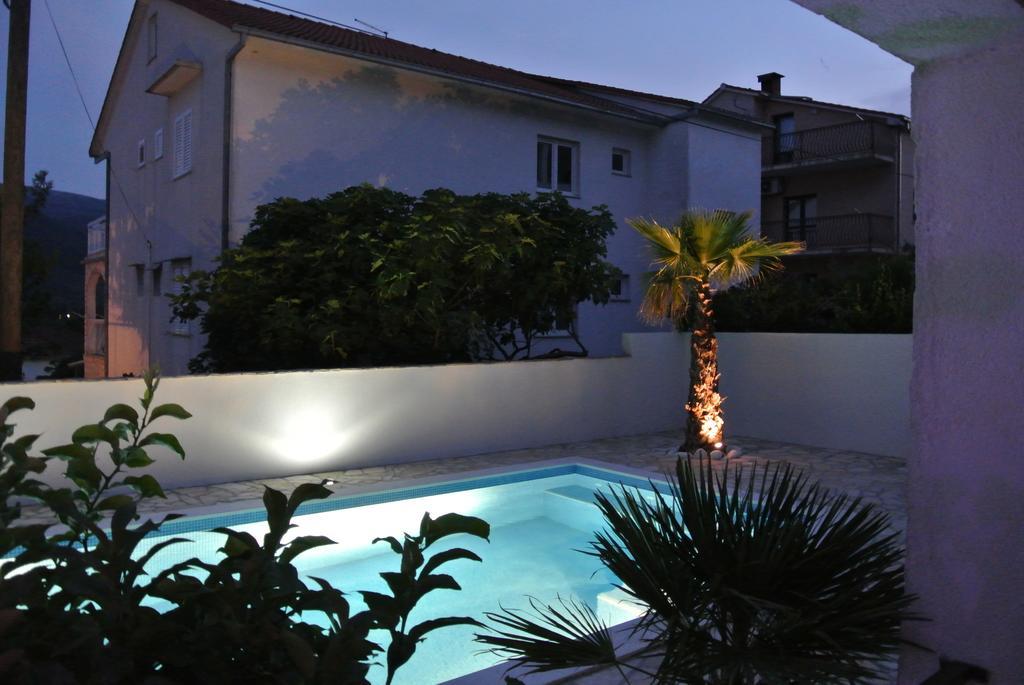 Apartments Priko Stari Grad  Room photo