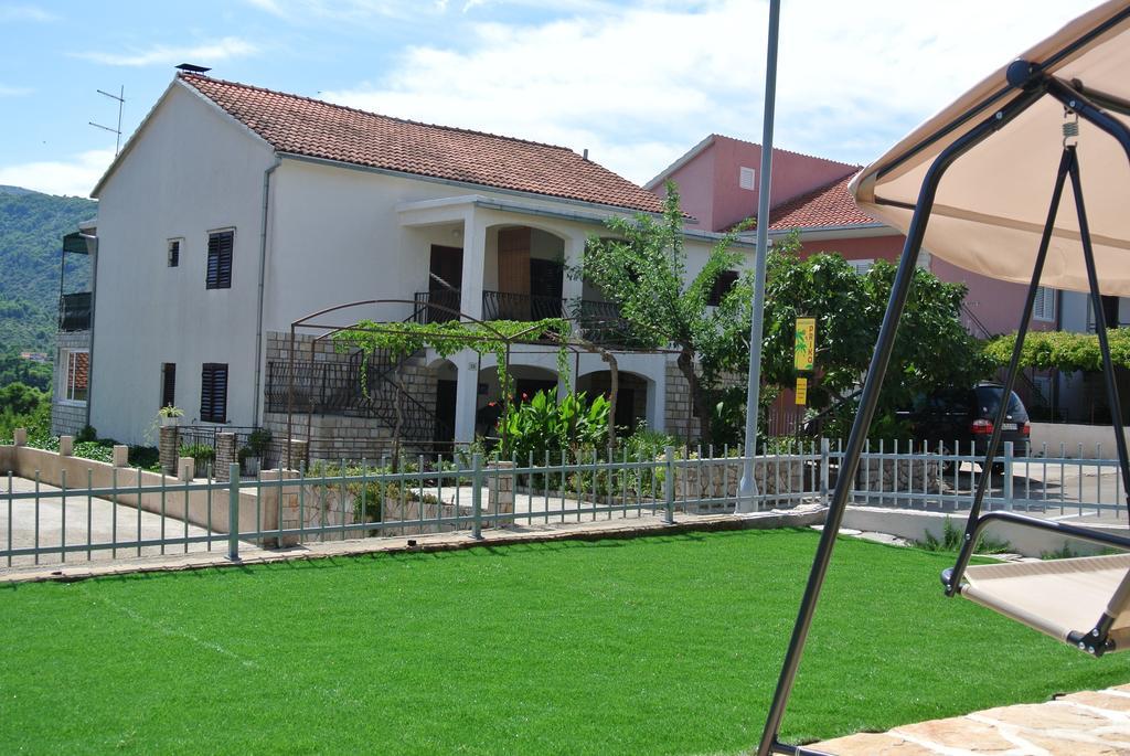 Apartments Priko Stari Grad  Exterior photo