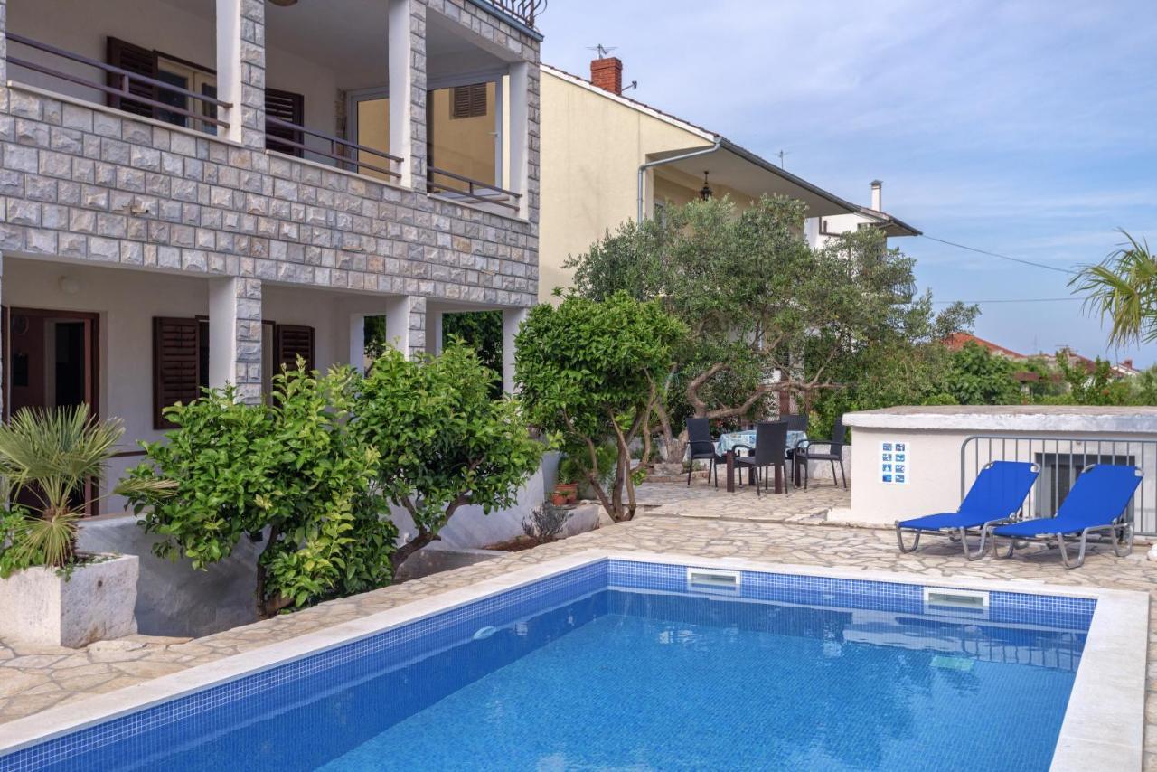Apartments Priko Stari Grad  Exterior photo